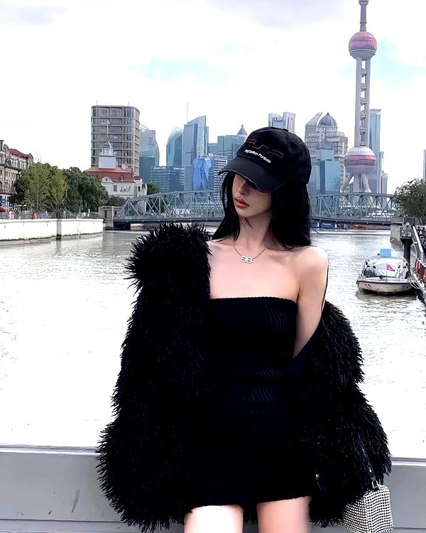 lyhythuedoxinh instagram image archive image