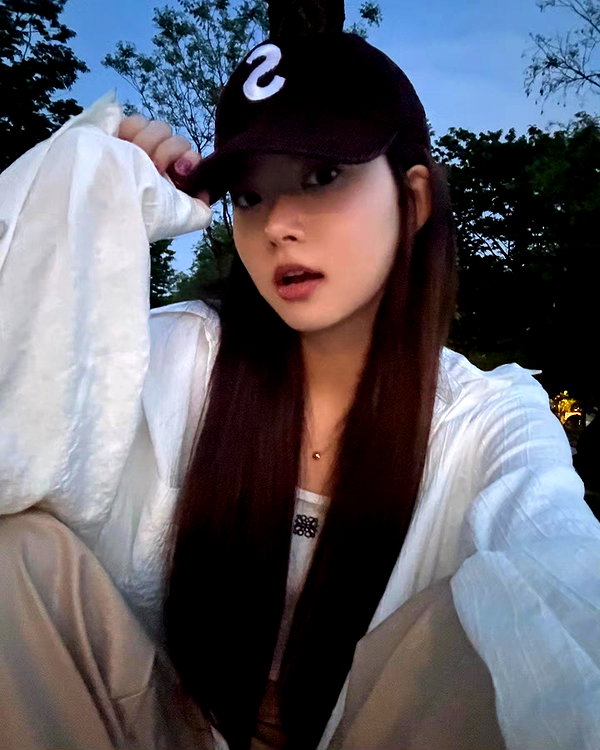hhh.e_c.v instagram image archive image