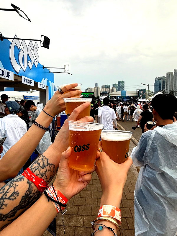 daxbin instagram image archive image
