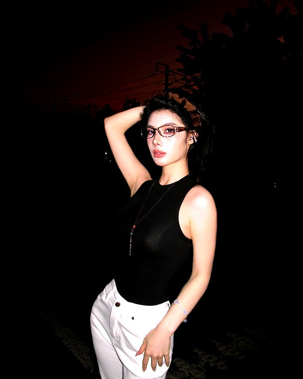 miisu000 instagram image archive image