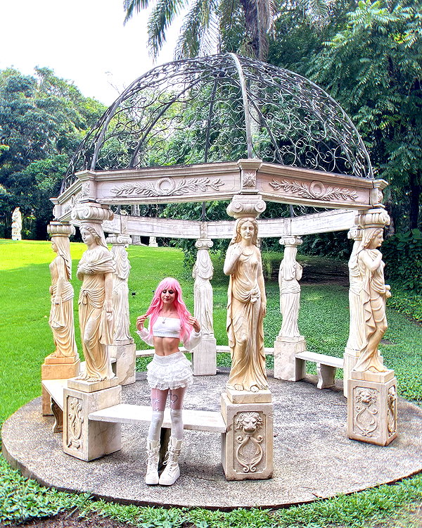 jadelaverne instagram image archive image