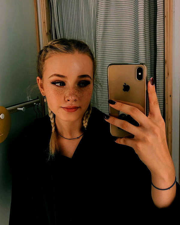 lilih instagram image archive image