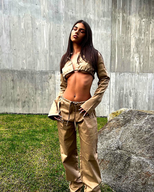leahhalton instagram image archive image