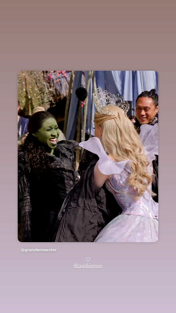 arianagrande instagram image archive image