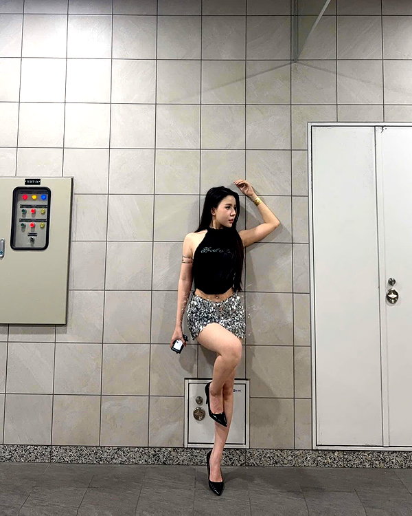 lyhythuedoxinh instagram image archive image