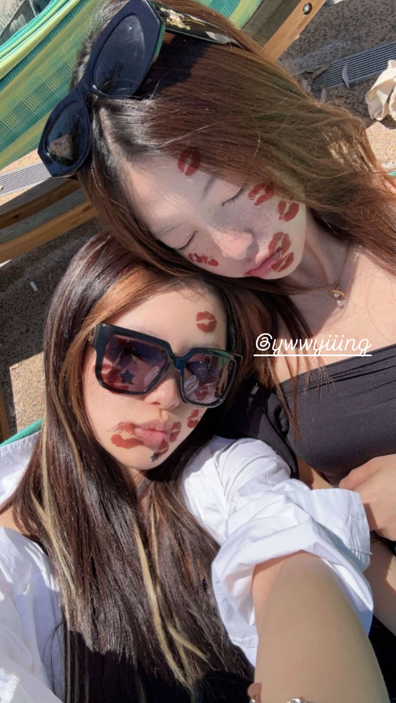 ywwyiiing instagram image archive image