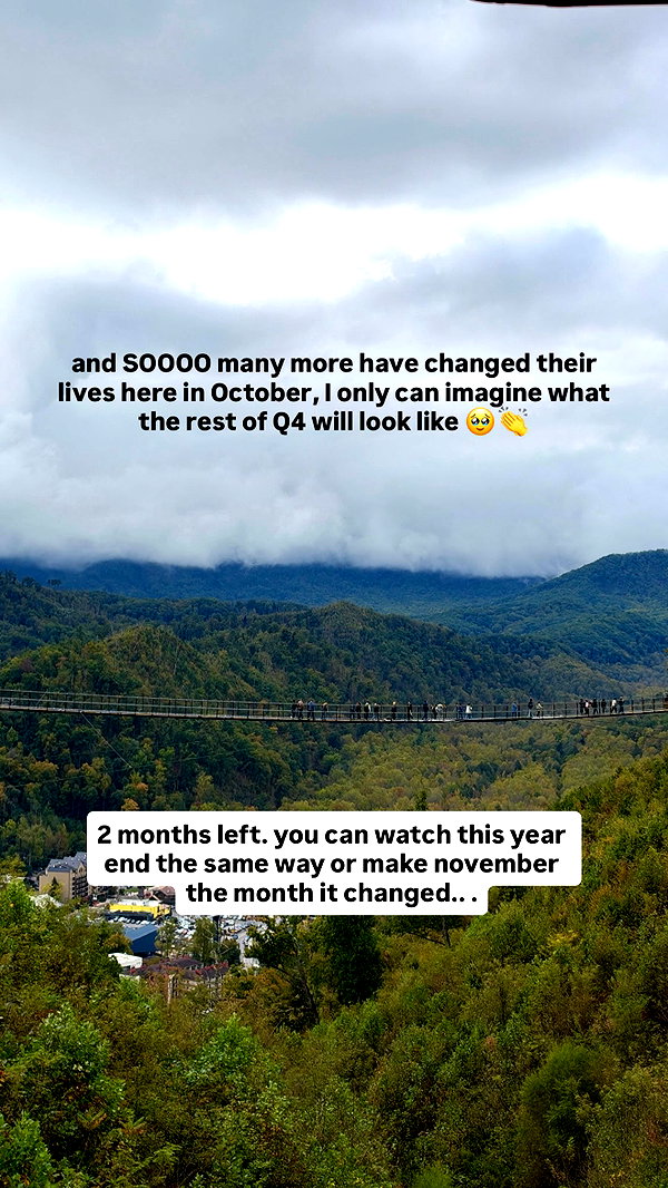 Archived image from @gloriastonelake on Instagram