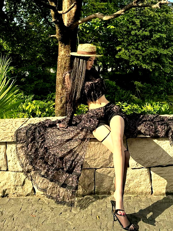lyhythuedoxinh instagram image archive image