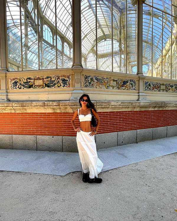 ainaratorneg instagram image archive image