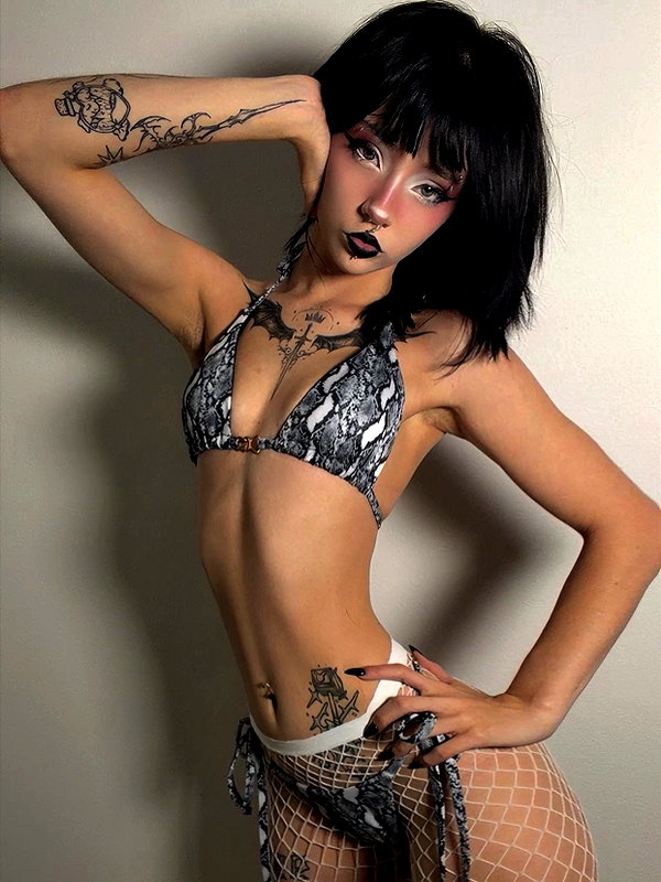 Archived image from @deadangelfiles on Instagram