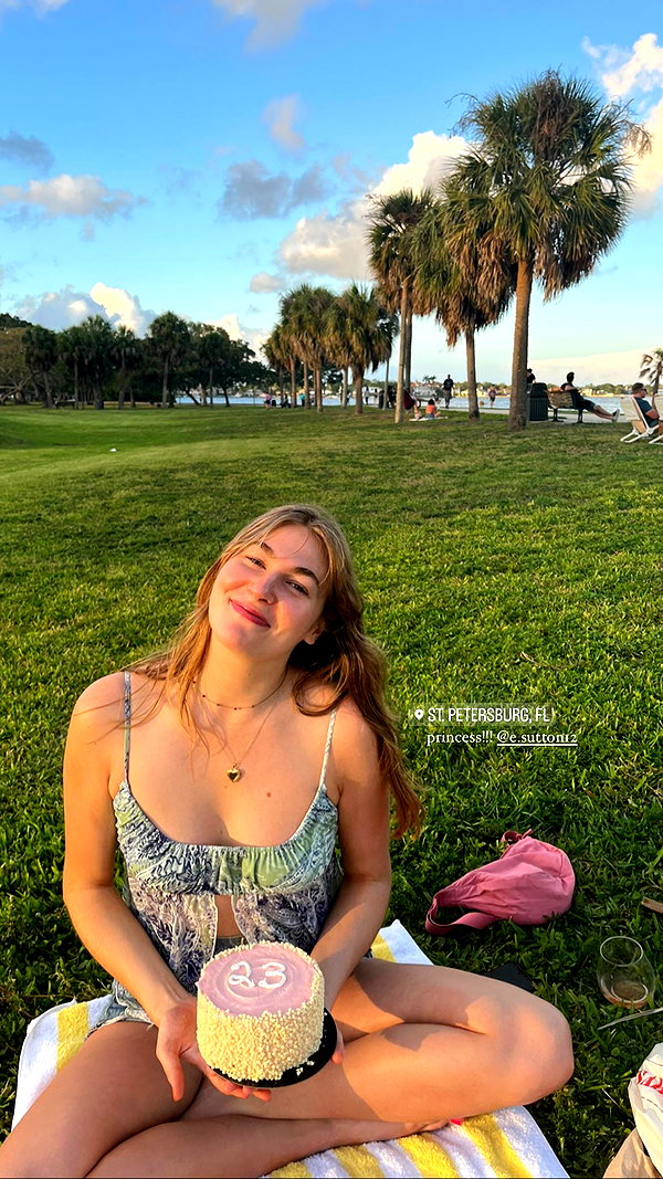 isabella.lauren instagram image archive image