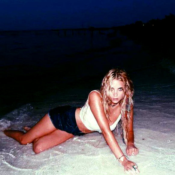 ashleybenson instagram image archive image