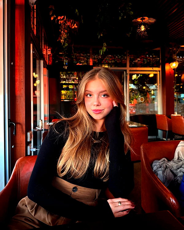 mishel_d_ instagram image archive image