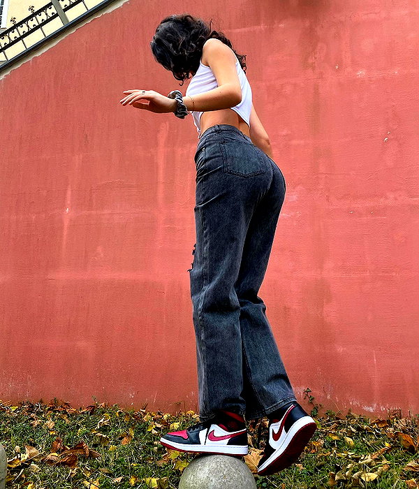 vanessa.rhd instagram image archive image