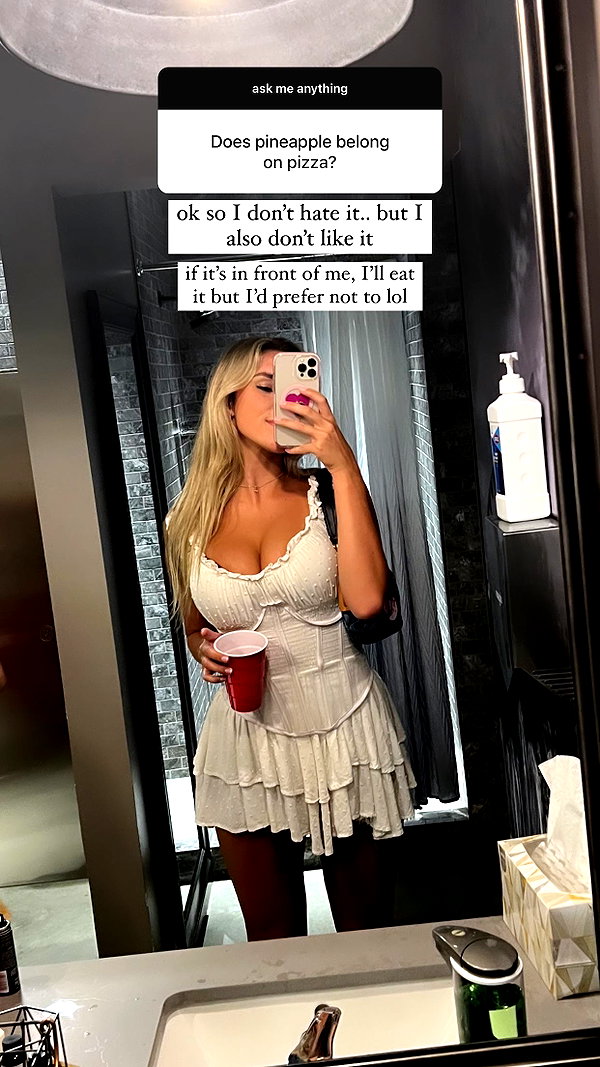 kaylasimmmons instagram image archive image