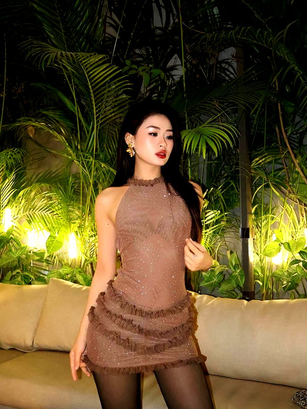 lyhythuedoxinh instagram image archive image
