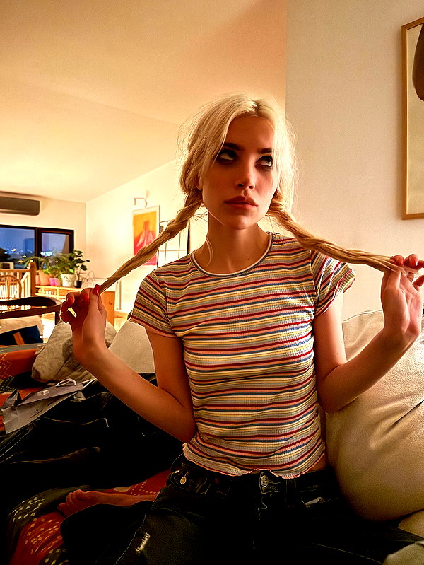anya4everr instagram image archive image