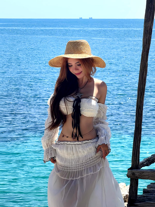 lyhythuedoxinh instagram image archive image