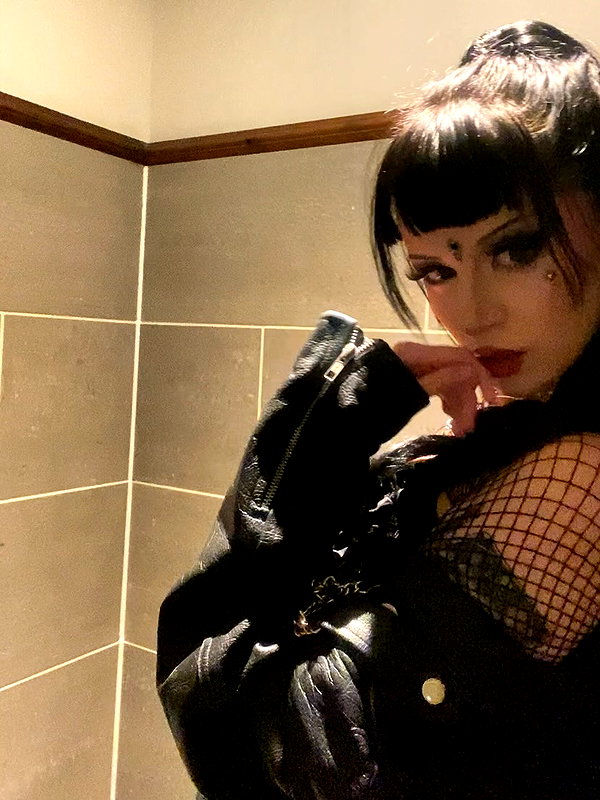 scarlett_ichor instagram image archive image