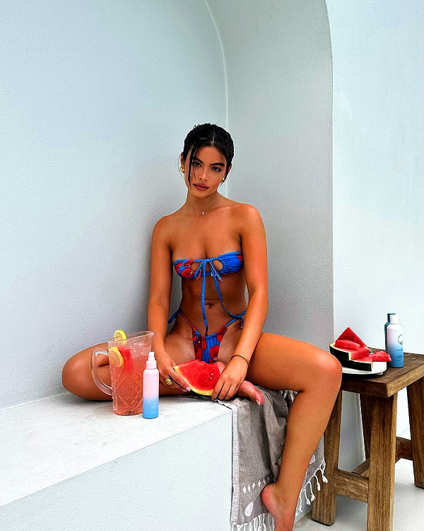oliviaphillipps instagram image archive image