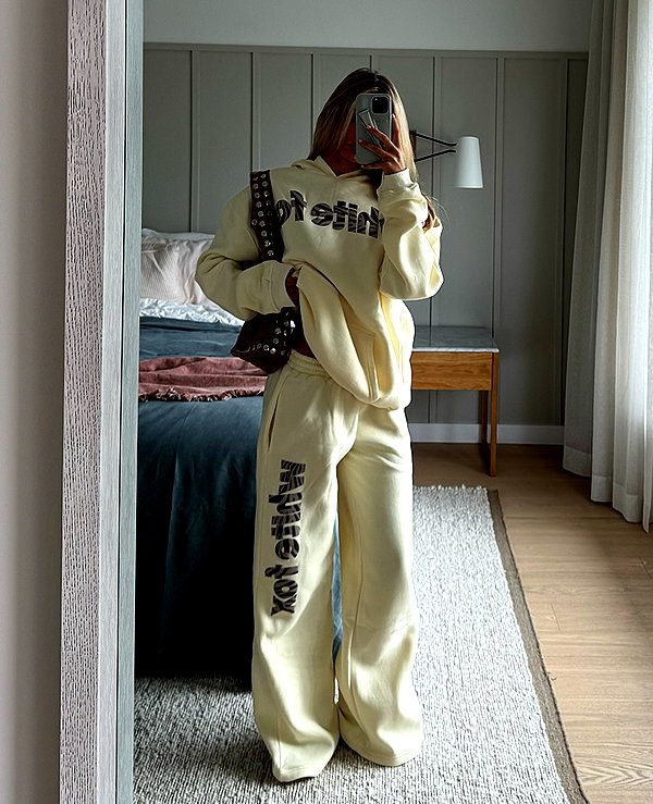 brontesheppeard instagram image archive image