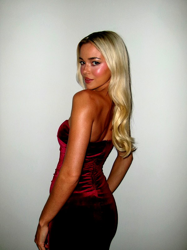 livvydunne instagram image archive image