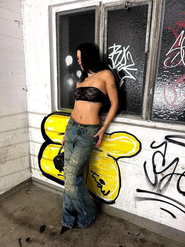 karolinaawasik instagram image archive image