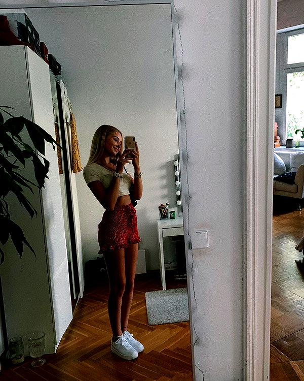 lilih instagram image archive image