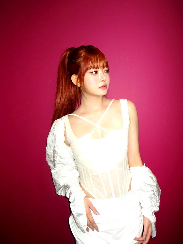 hhh.e_c.v instagram image archive image