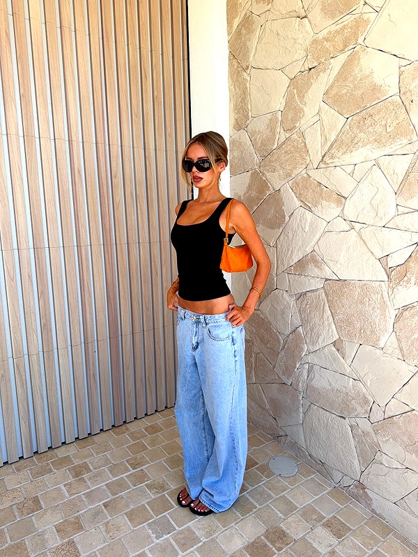 brontesheppeard instagram image archive image
