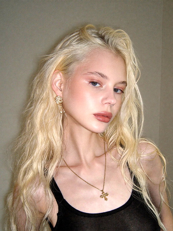 alisen.mari instagram image archive image