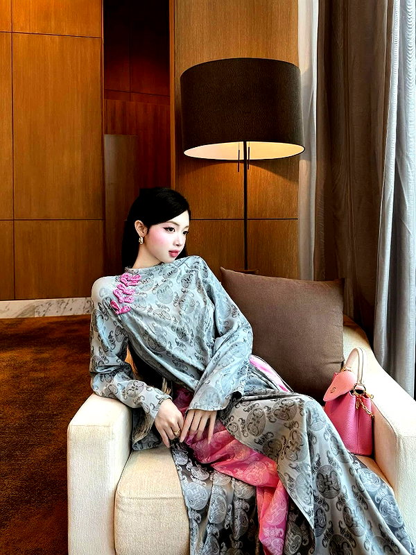 lyhythuedoxinh instagram image archive image