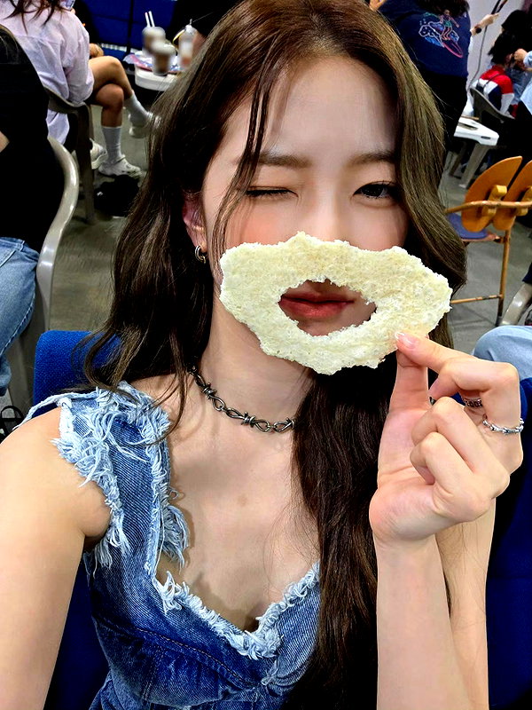 zuhazana instagram image archive image