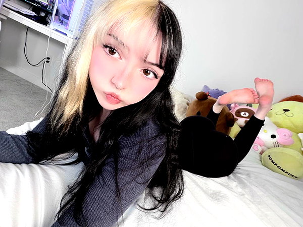 mia4rentz instagram image archive image