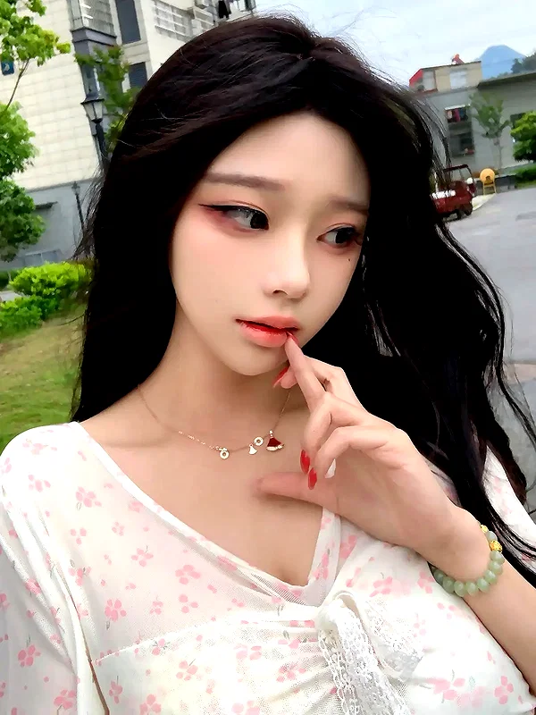 yingyinng_ instagram image archive image