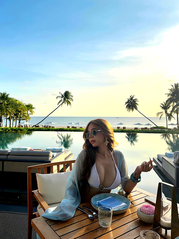 lyhythuedoxinh instagram image archive image
