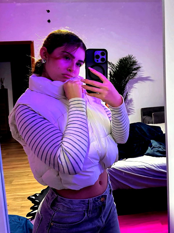 lauraurruu instagram image archive image