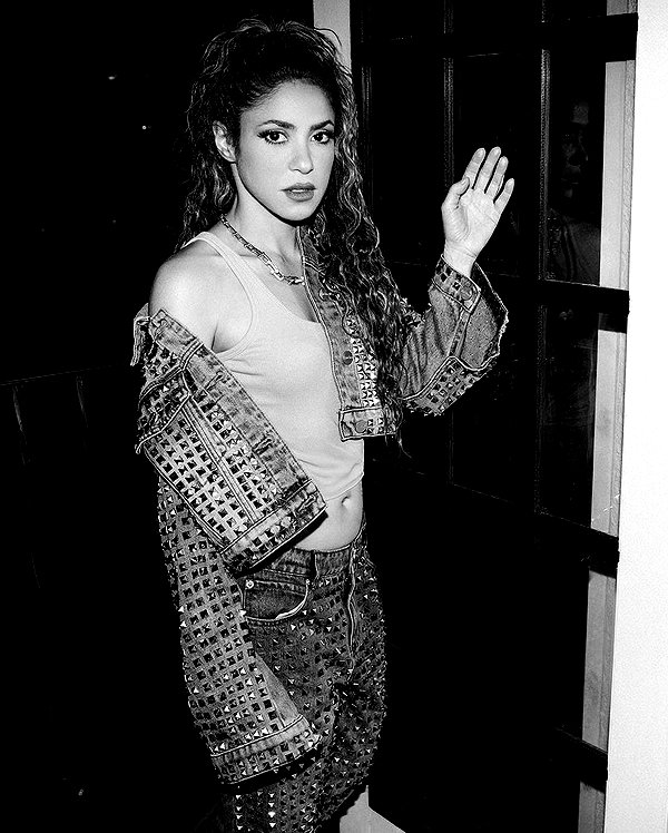 shakira instagram image archive image