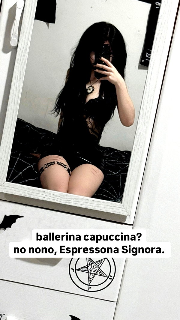 vampiryska vampiryska archive image