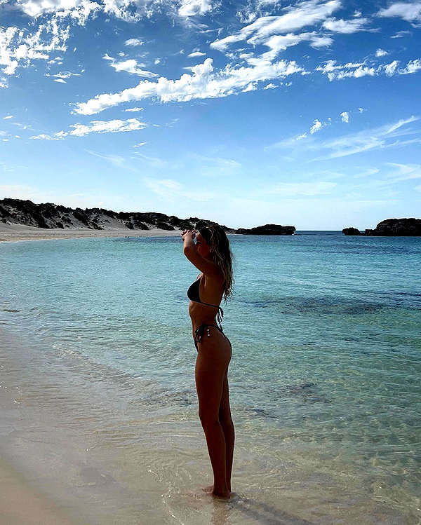 sophiebatzloff instagram image archive image
