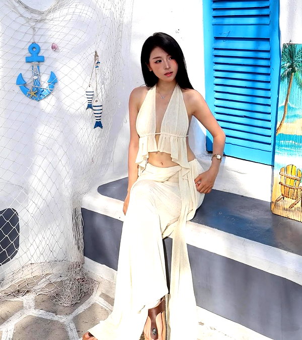 lyhythuedoxinh instagram image archive image