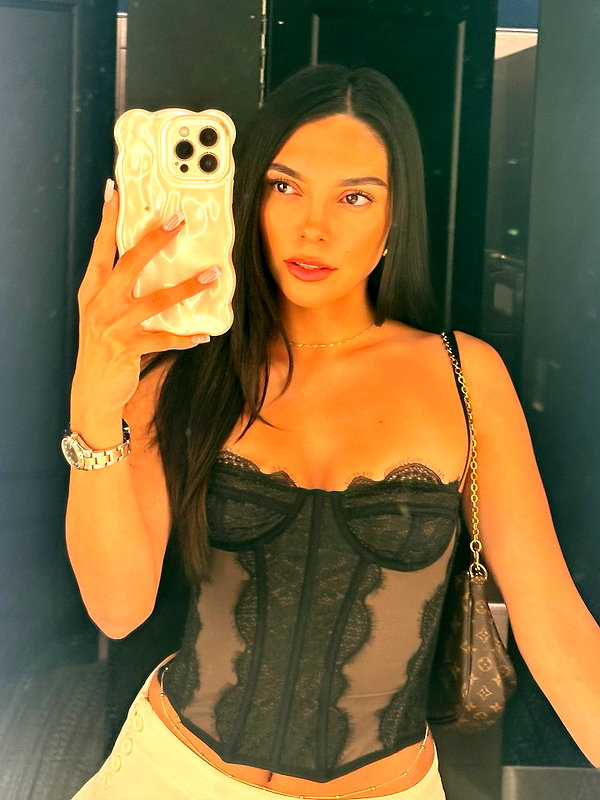 madelinemonet instagram image archive image
