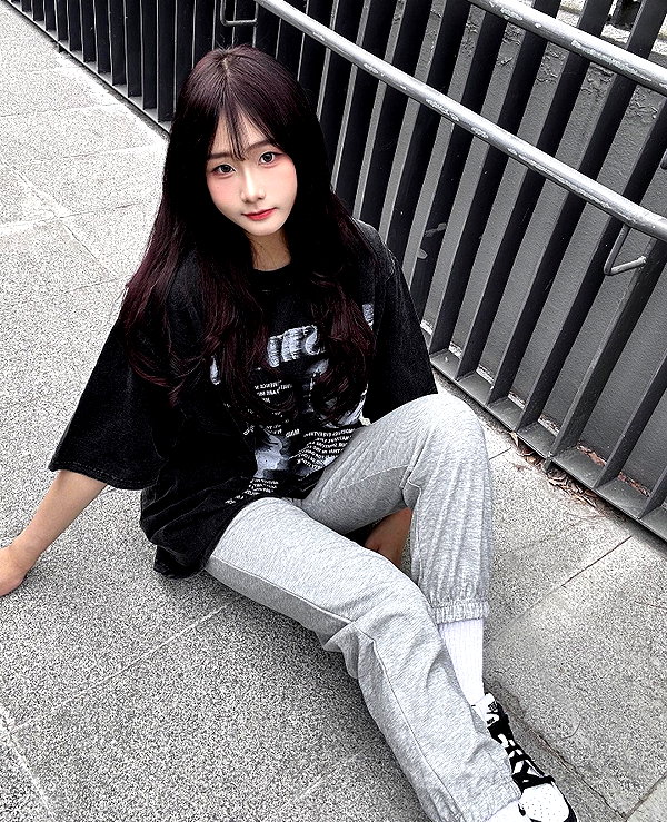 lai_931201 instagram image archive image