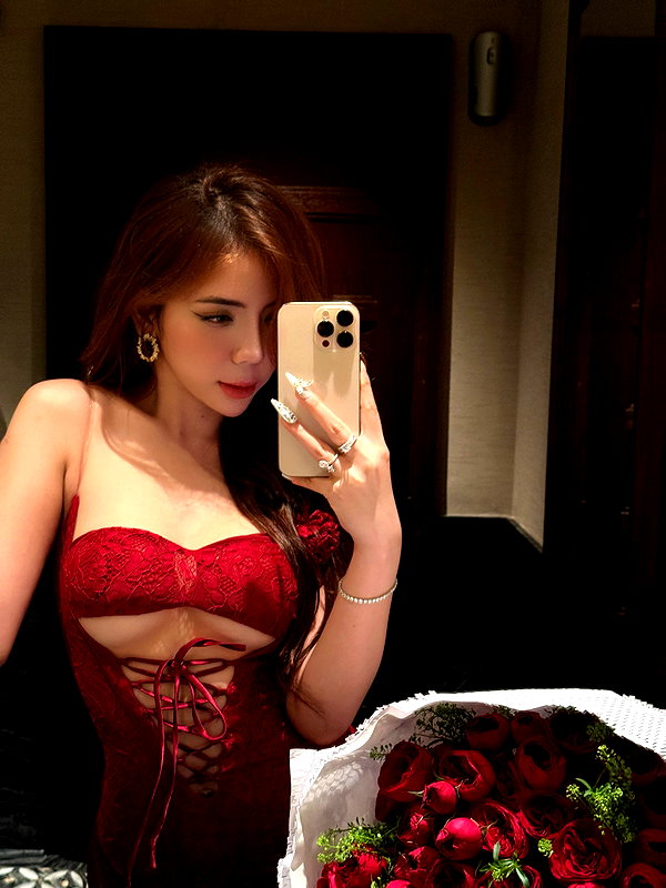 lyhythuedoxinh instagram image archive image