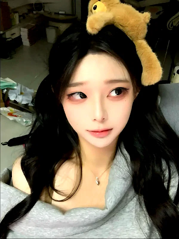 yingyinng_ instagram image archive image