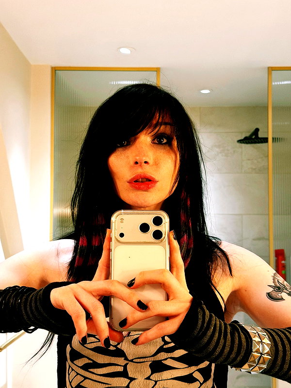 big_icky instagram image archive image