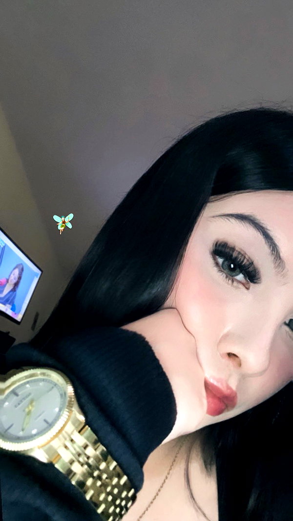 lesliesancheezz instagram image archive image