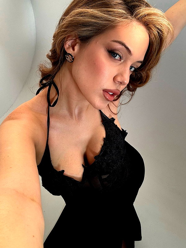 anna.utka22 instagram image archive image