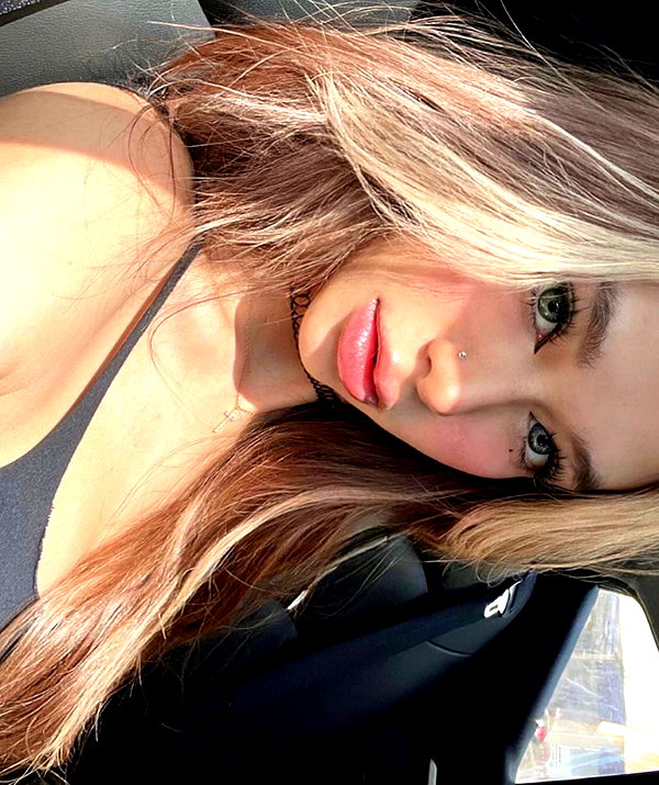 baddiesessence instagram image archive image