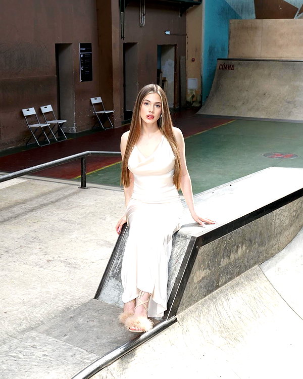 anna.utka22 instagram image archive image